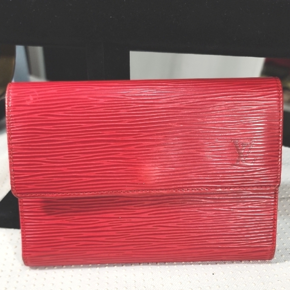 Louis Vuitton Epic Leather Red Women Wallet